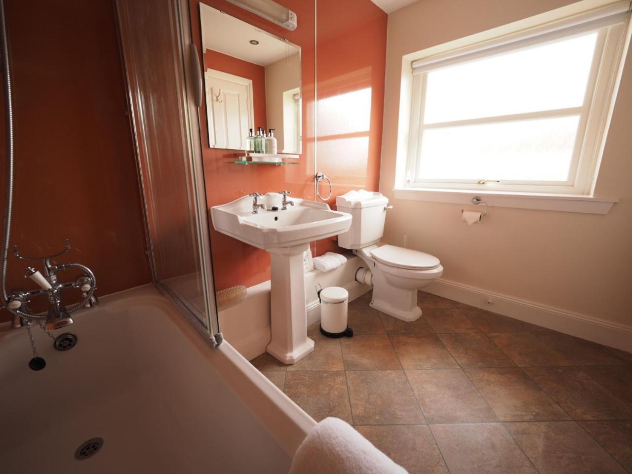 Cowrie Guest House Berwick Upon Tweed ภายนอก รูปภาพ